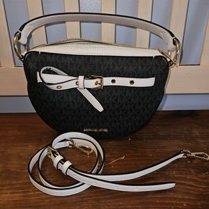 Michael Kors Emilia Half Moon crossbody, Black monogram NWT